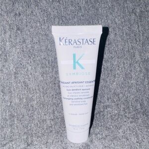 Kérastase Symbiose Conditioner - White and Blue